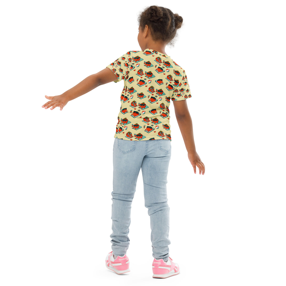 Hand-drawn tomato artwork on an illustrated kids t-shirt from Danvillage Art Lab
