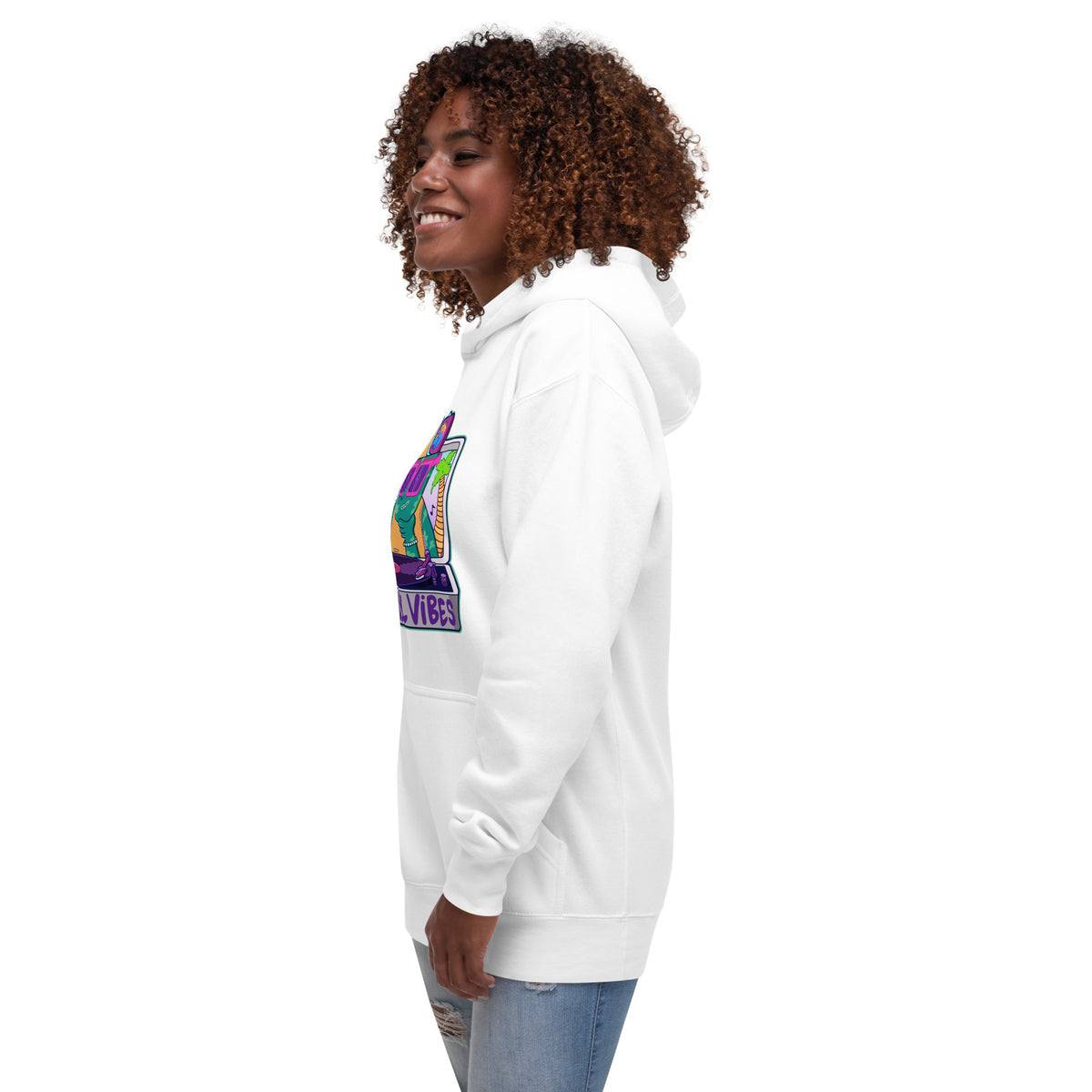 Music lover sweatshirt with an illustrated record player design, made for vinyl lovers by illustrator Daniel Sulzberg