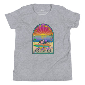 Santa Barbara Life California Sunset bikes Surfing ocean and beach happy bright  Youth Short Sleeve T-Shirt